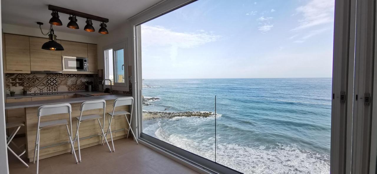 La Perla Cruise Apartment On Private Beach, Modern With Aircon & Wifi Benalmádena Exterior foto